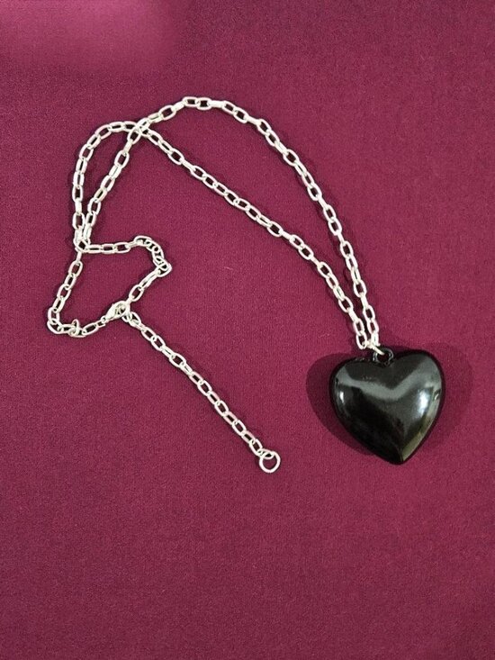 Jewelry - BLACK FAUX ONYX HEART SILVER CHAIN PENDANT NECKLACE GOTH GRUNGE